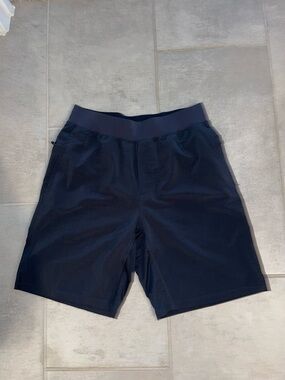 Fabletics Men's Black Athletic Shorts